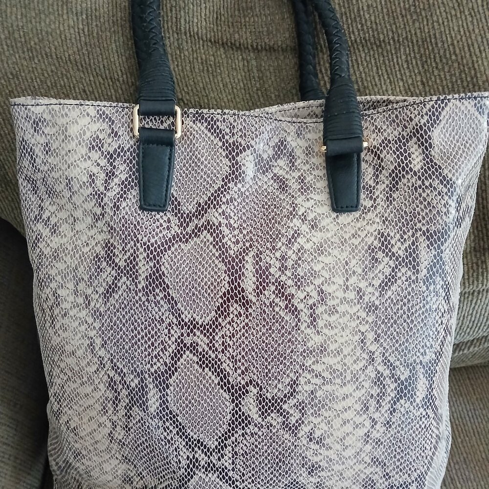 Margot NY Genuine Leather Snakeskin Print Tote Bag